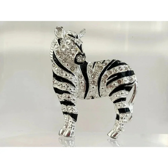Roman Signed Silver Toned Black & White Striped Zebra Vintage XL Large Brooch - Picture 4 of 10